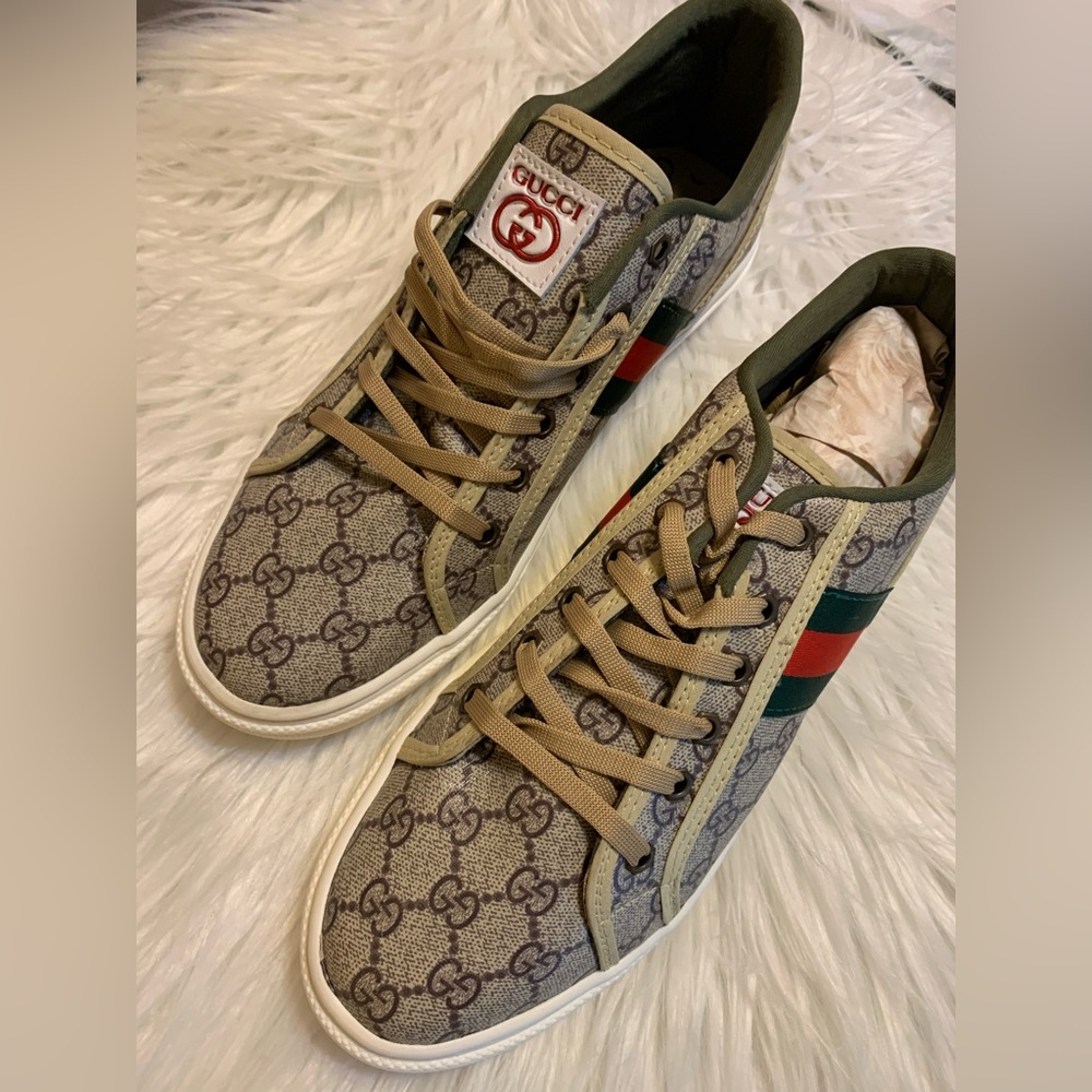 Men shoes Gucci